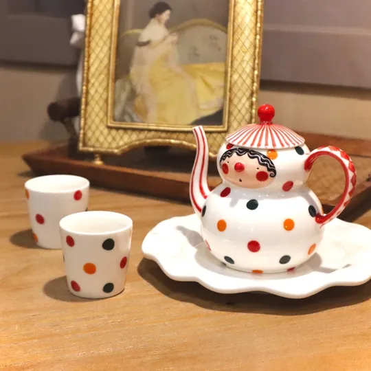 Dream series teapot and two-cup set